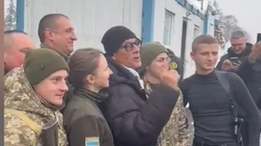 Jean-Claude Van Damme s-a întâlnit cu soldații ucraineni și a exclamat: „Slavă Ucrainei!” (VIDEO)
