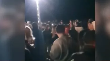 Cum s-a distrat lumea, pe litoral, de 1 Mai. S-a dat startul nopților albe petrecute la malul mării (VIDEO)